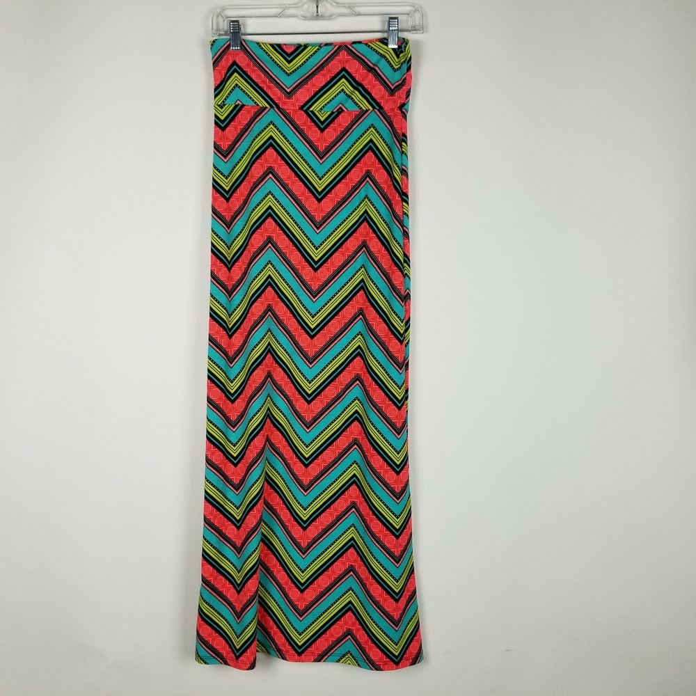 Rue 21 Women's Skirt Size S Pink and Aqua Blue Chevron Stripe Long Stretchy New